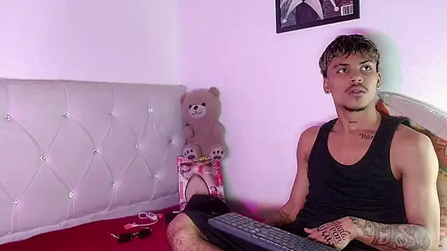 Angel_foxc13 webcam