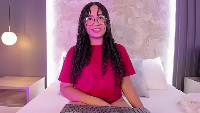 alysson_moon_ webcam