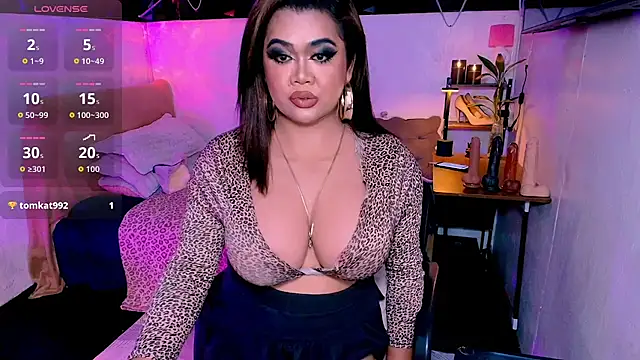 asiankatyhuge webcam