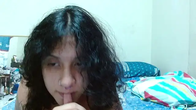 alinawoolf_ (F young) - SHOW UNDERWARE<3<3<3