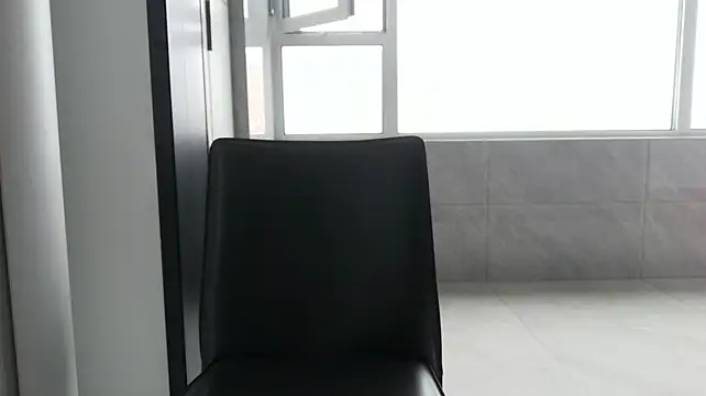 nole_china7 (Ask my age) - talk / fun / cum
