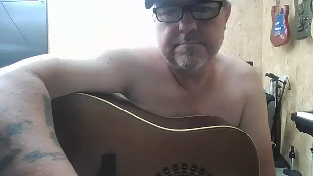 luvslave7 (M mature) - Obey most commands and get very naughty!