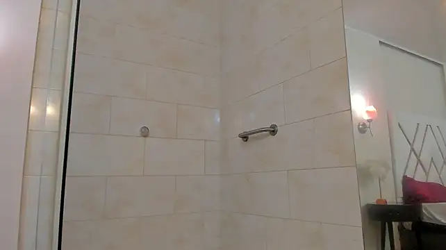 Sky_Collins_ webcam