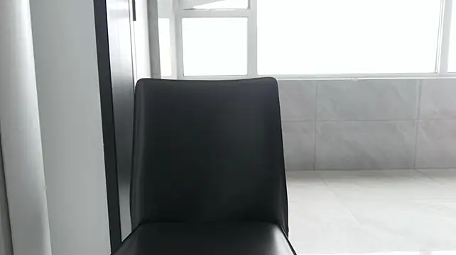nole_china7 (Ask my age) - talk / fun / cum