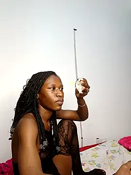 Divine-Ass live cam on StripChat
