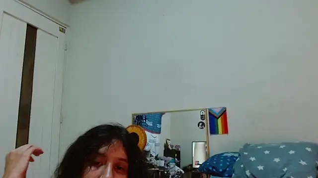 AlinaWoolf_ webcam