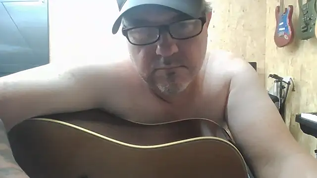 Luvslave7 webcam