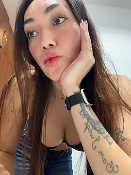 MichelleFerry_ live cam on StripChat