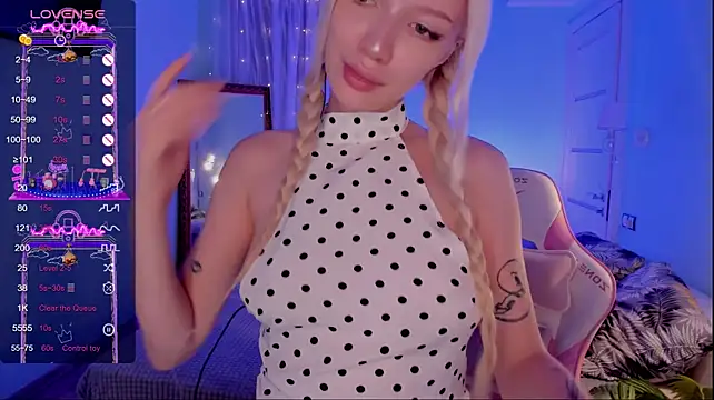AnyaTaylor_ webcam