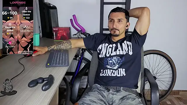 Marck_Muscle webcam