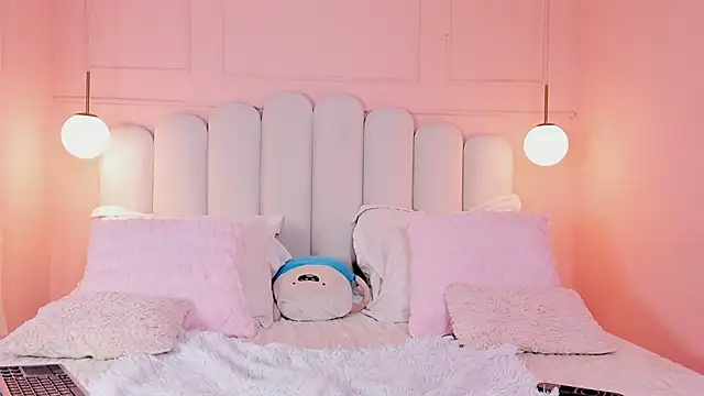 sarah_salis_ webcam