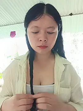 lisa-bae00