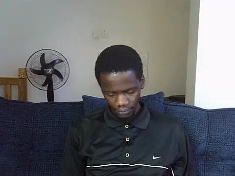 Thee_Biggest webcam