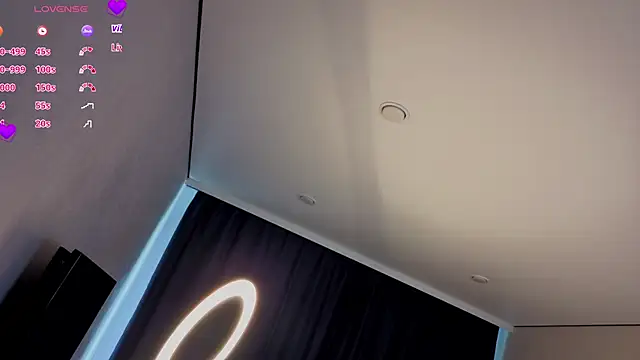 Mia_Almost webcam