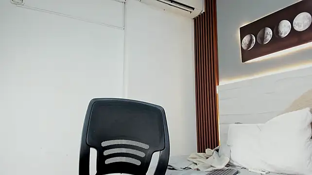 Lois_stone webcam