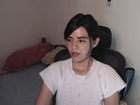 Ariel_pinkdiamond webcam