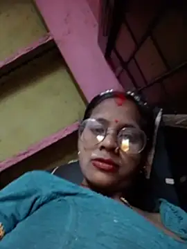 Hot_khusi753