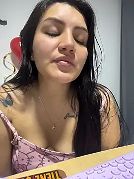 Naomy___