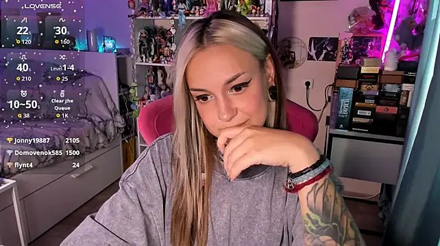 ChloeKohaku webcam