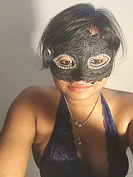 DIRTYSECRET_QUEEN_07 webcam