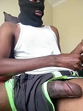 Gifttheskimaskboy420 webcam