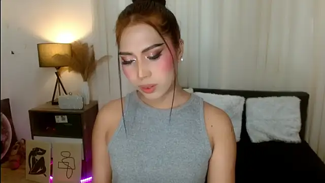 FuckingDolls69 webcam