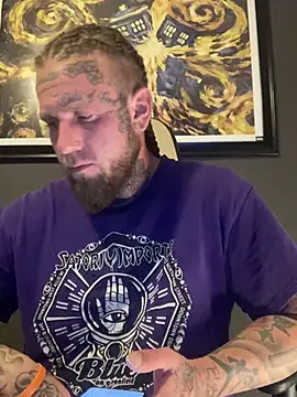 Smokebluntafterblunt live cam on StripChat