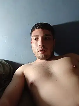 KEVINN022 webcam