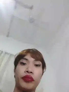 Itsbabytira webcam