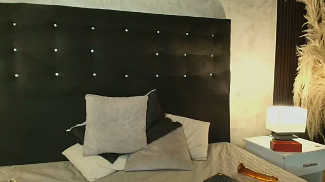Lilith_Snoop webcam