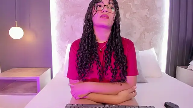 alysson_moon_ webcam