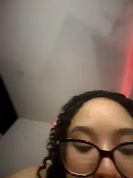 SweetSara07 webcam