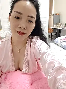 Tiana_678 webcam