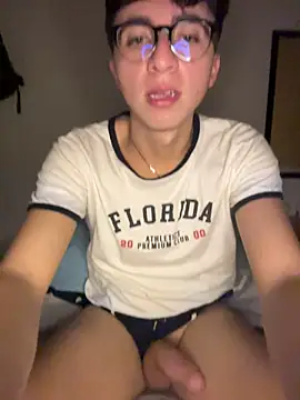 CamiRojas_boy webcam