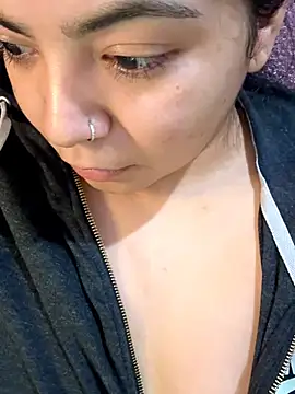 kimmiakiss22 webcam