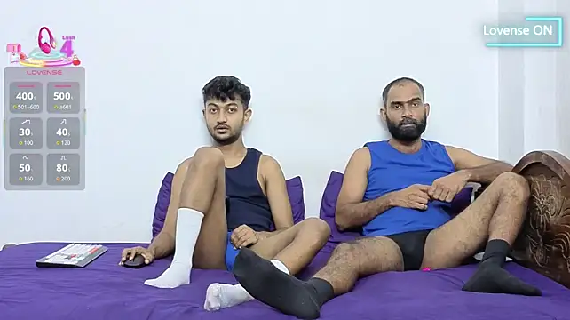 DesiDaddyandSon webcam