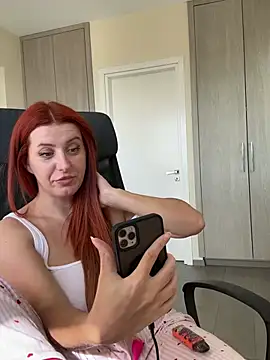 RoxxyDallas live sex cam