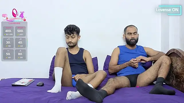 DesiDaddyandSon webcam