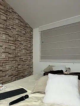 Lucyjoi webcam