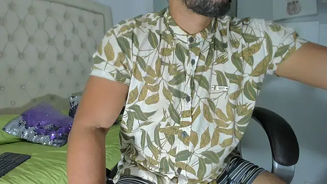 luis_23hot webcam