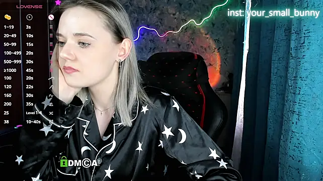 Your_small_bunny webcam