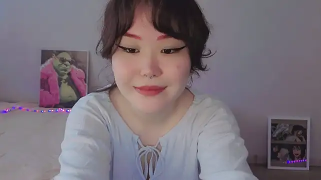 tsunade_chan webcam