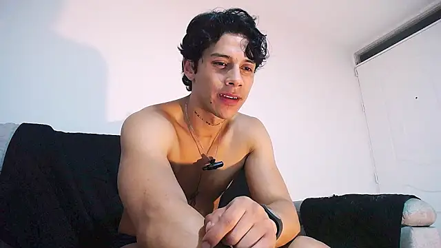 ErosDominant webcam