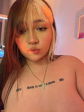 Daniela_ruizz webcam