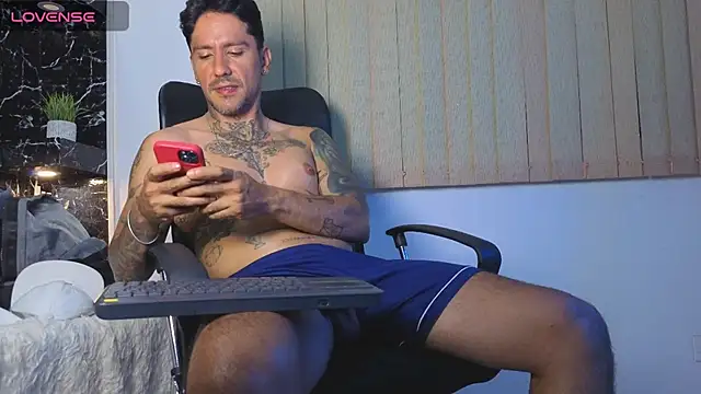 MR_EITHAN webcam