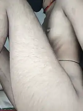 Karishmababyjaan7898 webcam
