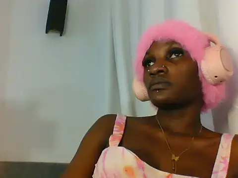 SleekCandy_petites webcam