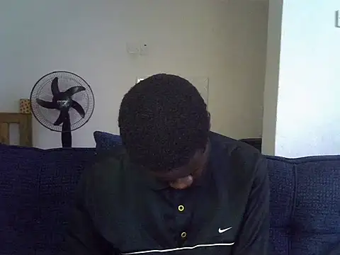 Thee_Biggest webcam