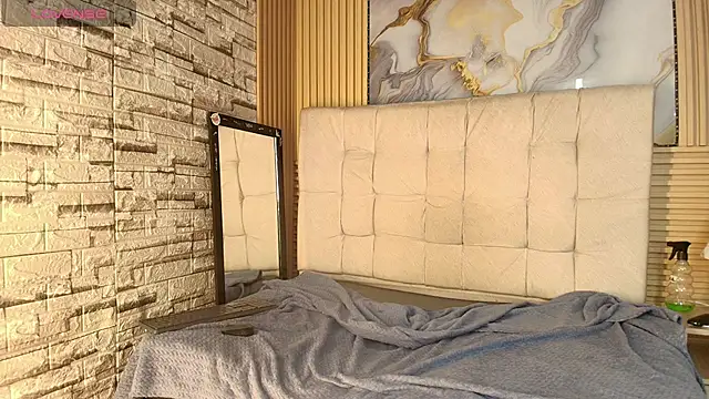 mia_monroepri webcam