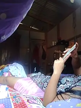 sweetgirll11 webcam